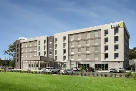 Photograph of Home2 Suites, Norfolk