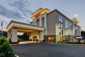 Photograph of Hampton Inn, Covington