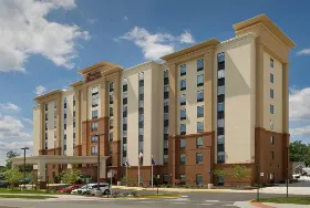 Photograph of Hampton Inn, Falls Church