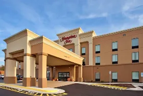 Photograph of Hampton Inn, King George