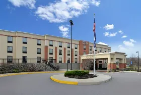 Photograph of Hampton Inn, Alexandria