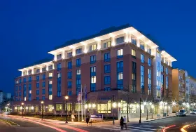 Photograph of Hilton Garden Inn, Arlington
