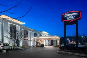 Photograph of Hampton Inn, Roanoke