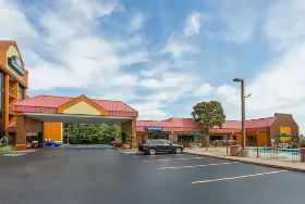 Photograph of Days Inn,