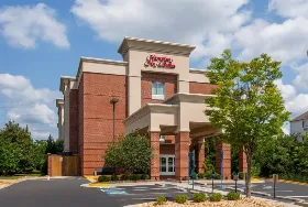 Photograph of Hampton Inn, Herndon