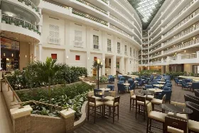 Photograph of Embassy Suites, Alexandria