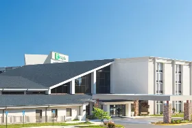 Photograph of Holiday Inn Roanoke Airport-Conference CTR, Roanoke