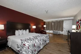 Photograph of Red Roof Inn, Marion