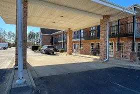 Photograph of Motel 6, Bracey