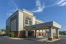 Photograph of Comfort Inn & Suites, Charlottesville