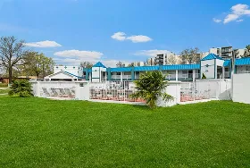 Photograph of Super 8, Portsmouth