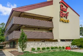 Photograph of Red Roof PLUS+, Manassas