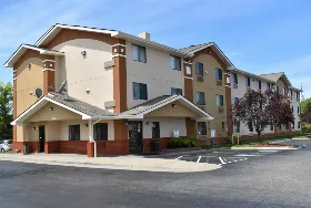 Photograph of Super 8, Newport News