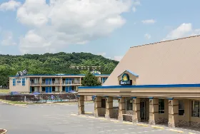 Photograph of Days Inn by Wyndham Staunton, Staunton
