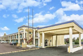 Photograph of Days Inn, Ashland