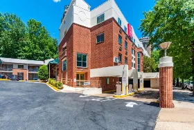 Photograph of Red Lion Hotel Rosslyn Iwo Jima, Arlington
