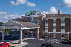 Photograph of Holiday Inn Express, Lebanon