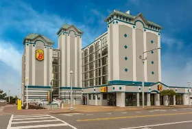 Photograph of Super 8, Virginia Beach
