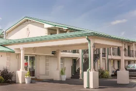 Photograph of Knights Inn, Glade Spring