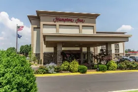 Photograph of Hampton Inn, Winchester