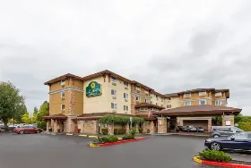 Photograph of La Quinta Inn & Suites, Vancouver
