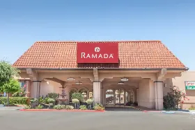 Photograph of Ramada by Wyndham, Fresno