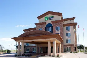 Photograph of Holiday Inn Express, Fresno