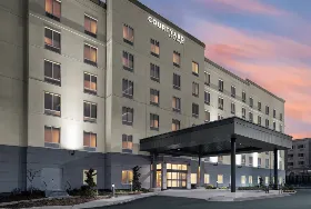 Photograph of Courtyard, Tukwila