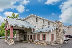 Photograph of Super 8, Spokane