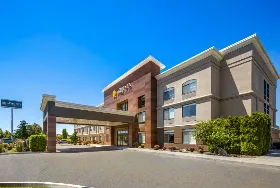 Photograph of La Quinta Inn & Suites, Kennewick