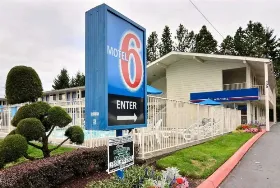 Photograph of Motel 6, Tumwater