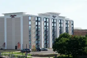 Photograph of Hotel Downtown Green Bay, Green Bay