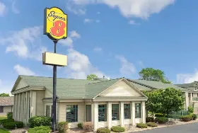 Photograph of Super 8 by Wyndham Hudson, Hudson