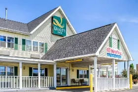 Photograph of Quality Inn, Mauston