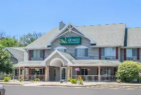 Photograph of Quality Inn, East Troy