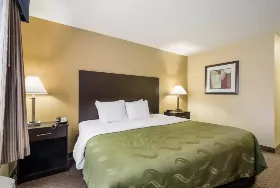 Photograph of Quality Inn, Menomonie