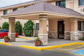 Photograph of Quality Inn, Beloit