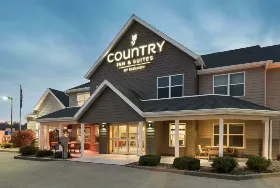 Photograph of Country Inn & Suites, Platteville