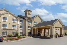Photograph of Comfort Suites, Johnson Creek