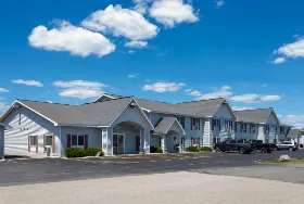 Photograph of Baymont by Wyndham, Marinette