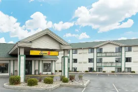 Photograph of Super 8, Wisconsin Dells