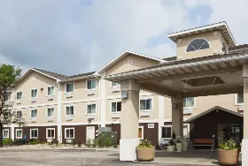 Photograph of Holiday Inn Express, De Forest