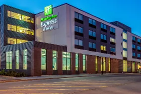 Photograph of Holiday Inn Express, Platteville