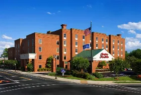 Photograph of Hampton Inn, Charlottesville