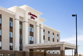 Photograph of Hampton Inn, Fairmont