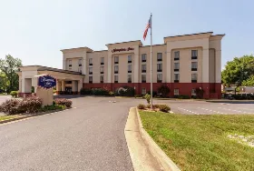 Photograph of Hampton Inn, Inwood