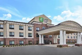 Photograph of Holiday Inn Express, Triadelphia
