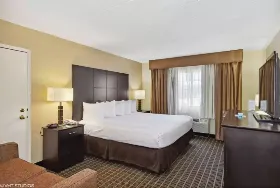 Photograph of Quality Inn, Morgantown