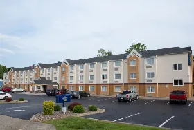 Photograph of Microtel Inn & Suites, Charleston