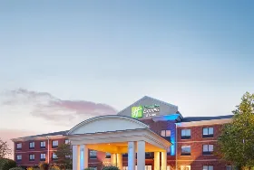 Photograph of Holiday Inn Express, Bridgeport